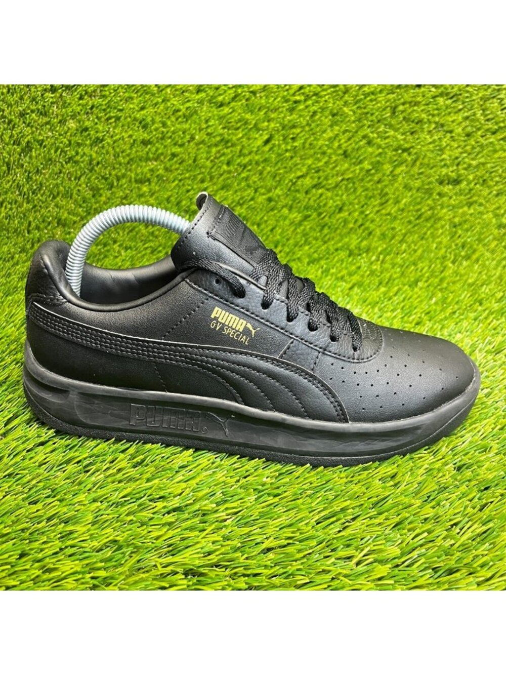 Puma GV Special Boys Size 7Y Black Team Gold Walking Leather Shoes Sneakers